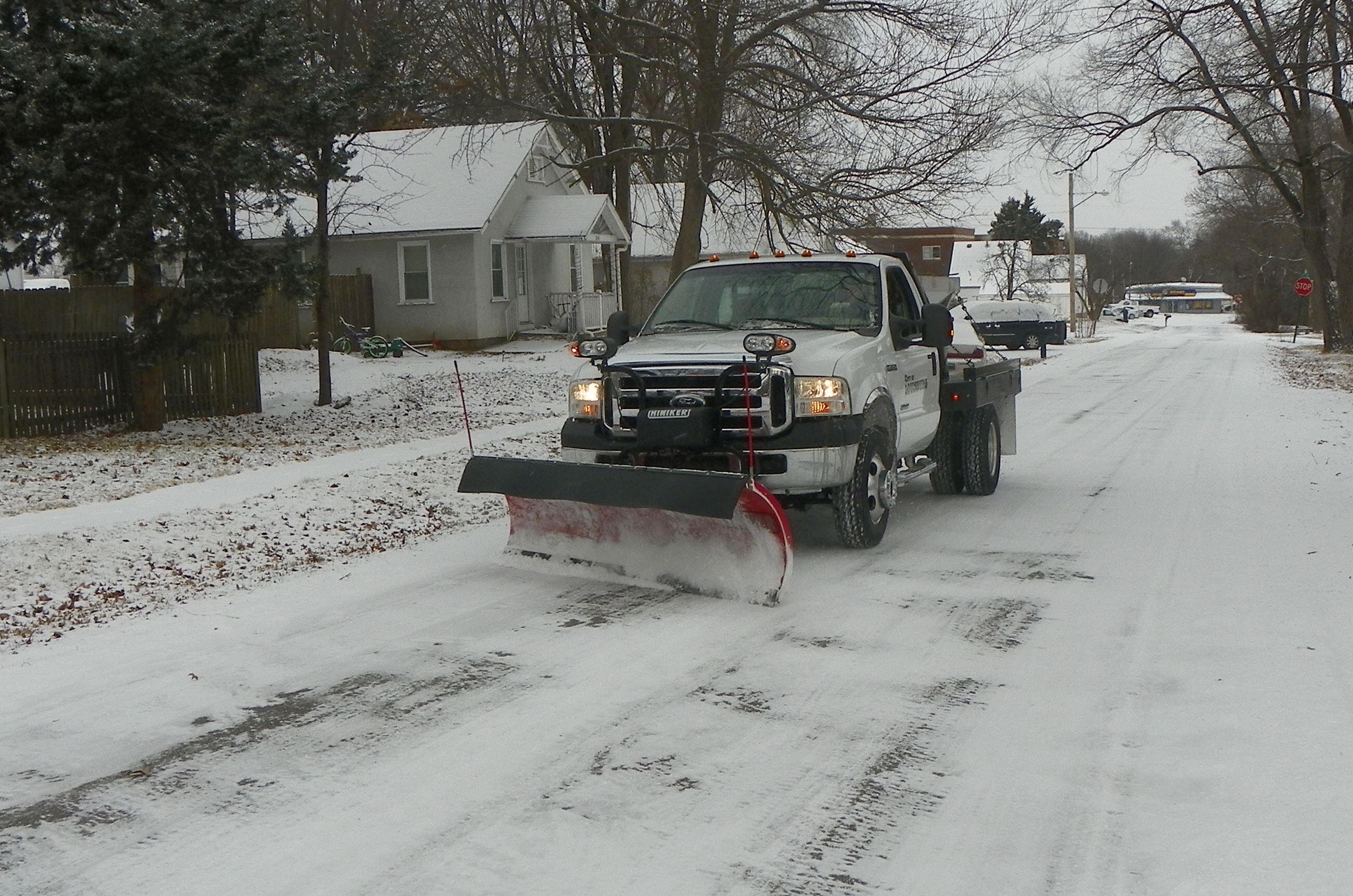 street snow plowing